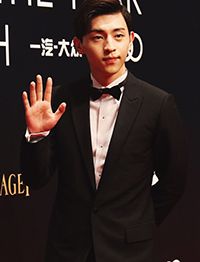 邓伦的广告代言与演出经纪